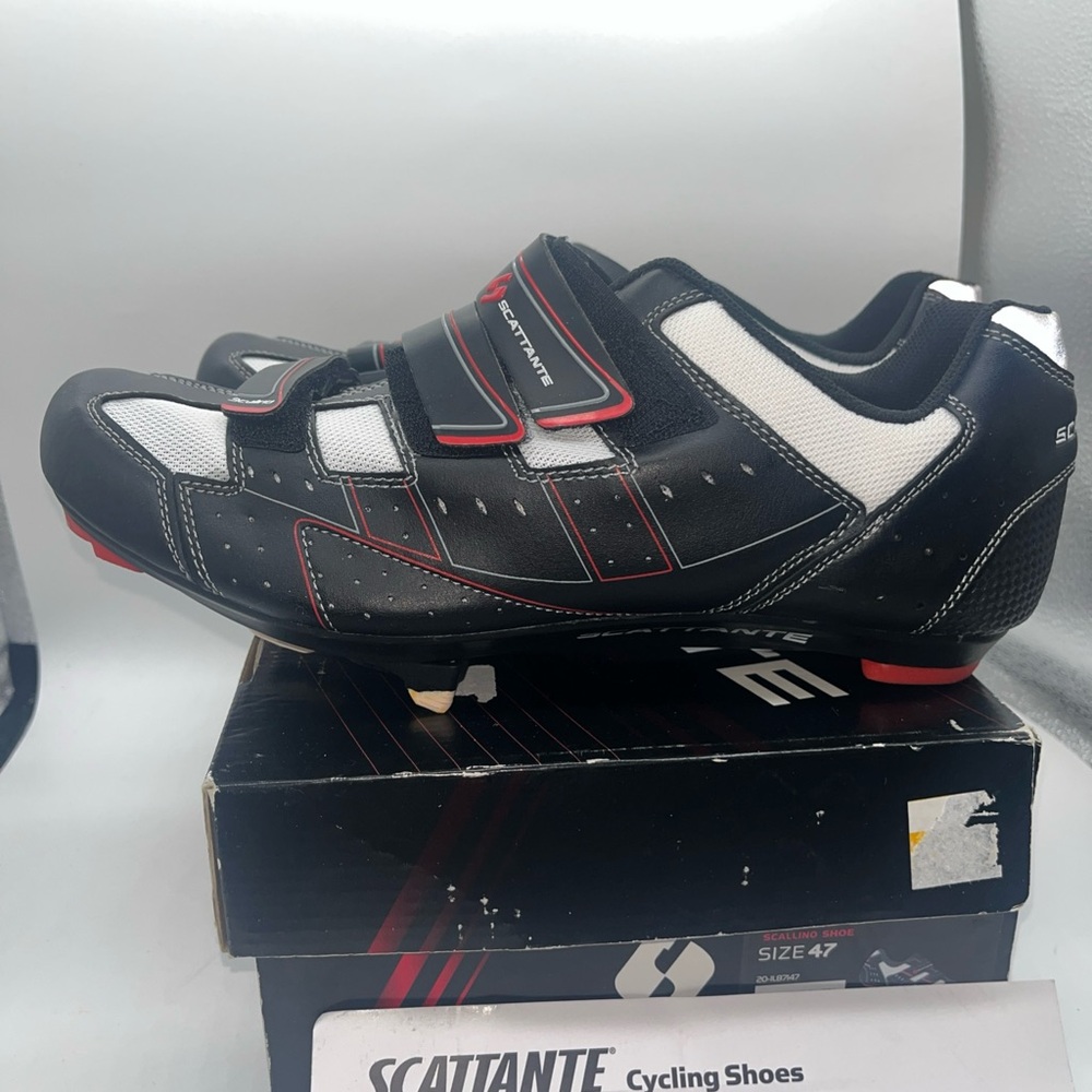 Scattante Cycling Shoes Spin Scallino 3 Bolt Sz 47 EU - Sz 13 US Black & Red